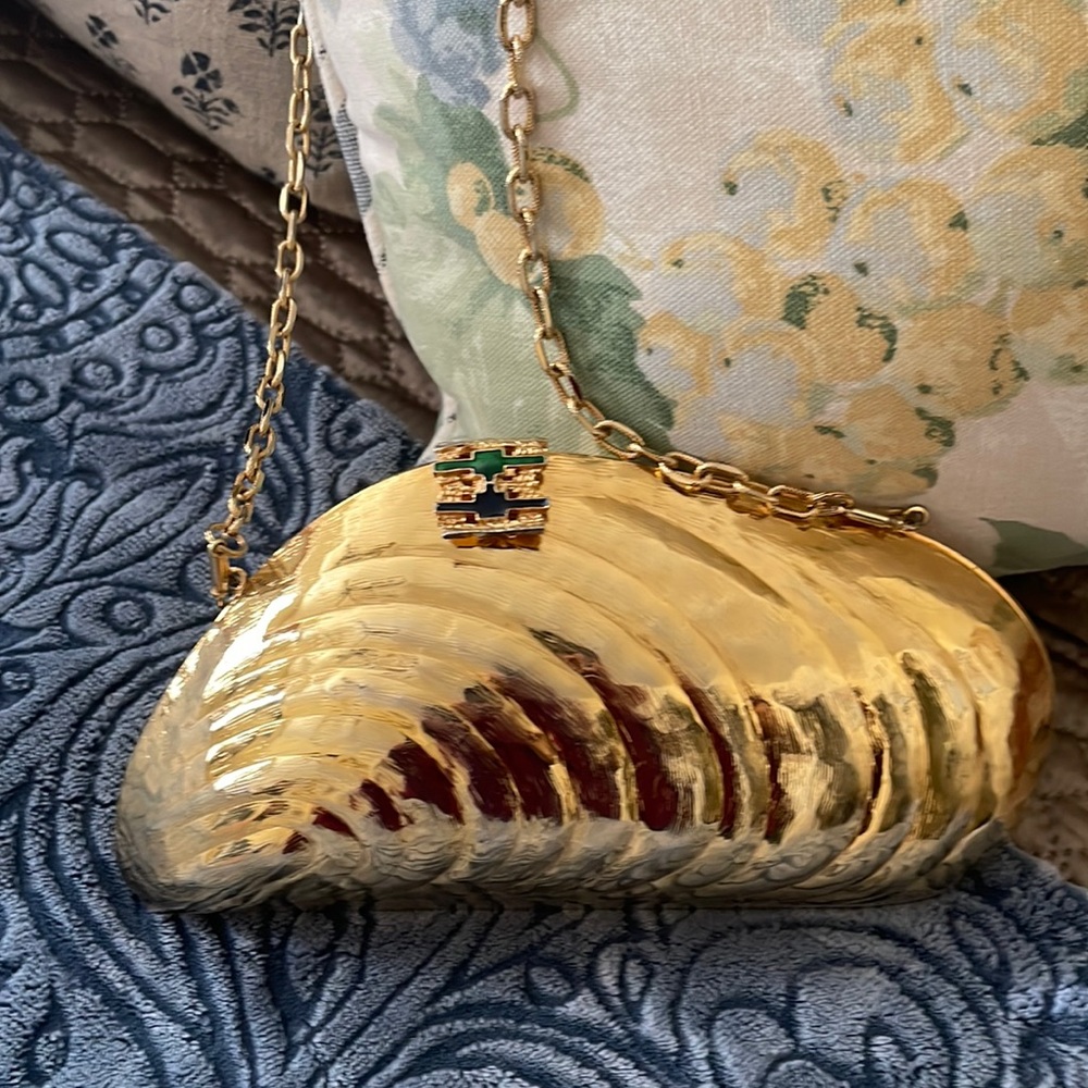 Parri’s Firenze Italy Gold Shell clutch